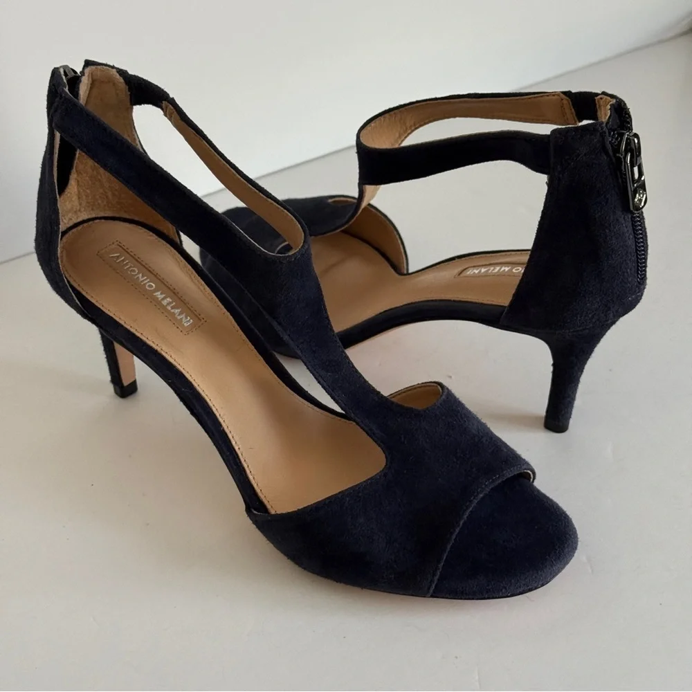 Antonio Melani T-Strap Kitten Heels Blue Velvet Heeled Sandals Size 7M